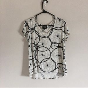 🌸3/$25🌸Bicycle Pattern T-Shirt